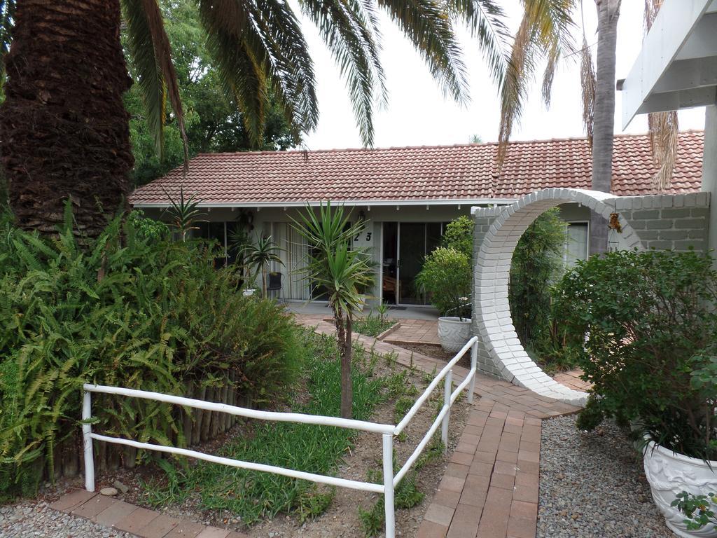 Old Umtali Guest House Johannesburg Exterior foto